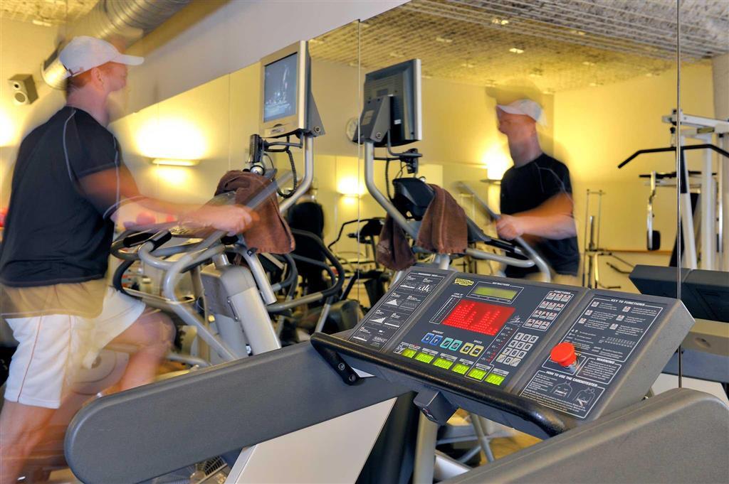 Novotel World Forum Hotel 4*